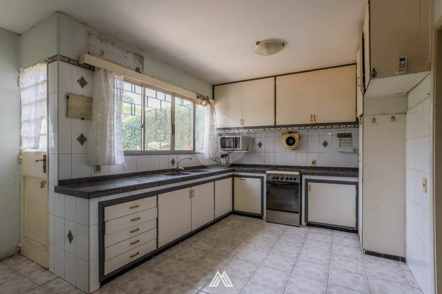 Casa en venta 3 dormitorios c/ cochera en Malvín - Imagen 4