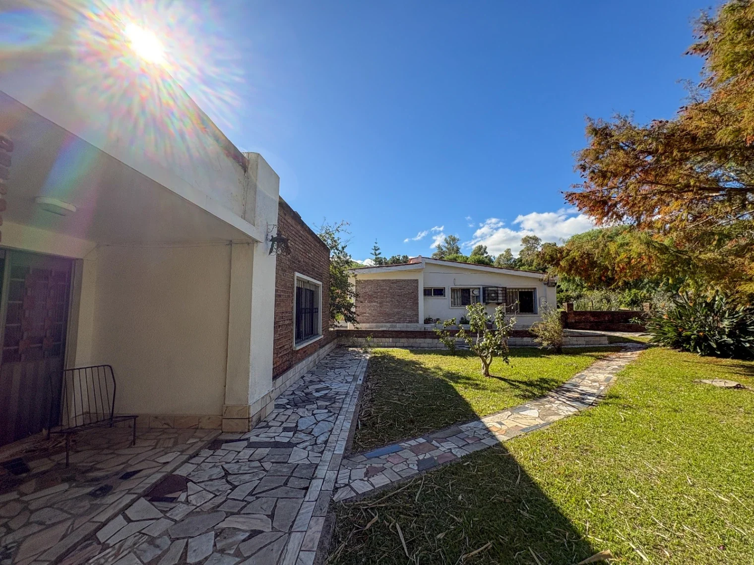Casa en venta c/ cochera en Playa Hermosa - Imagen 1