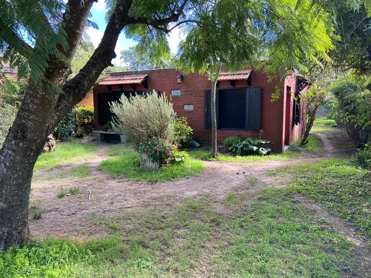 Casa en venta de 2 dormitorios c/ cochera en Las Toscas - Imagen 2