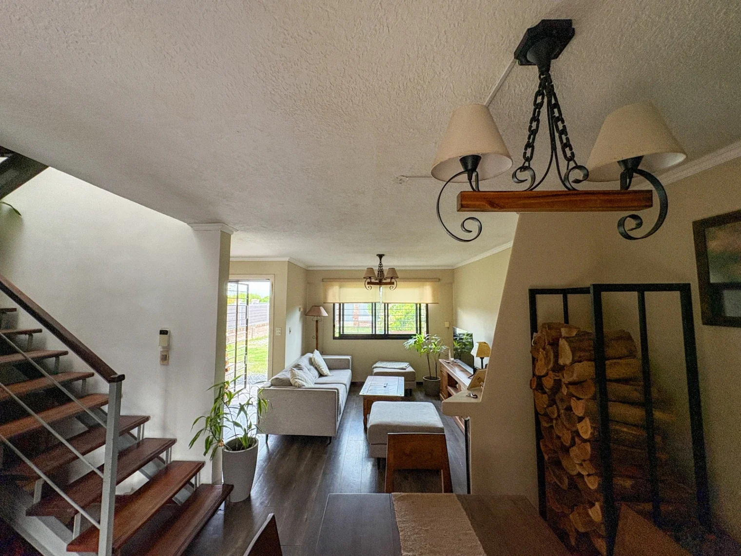 Casa en venta c/ cochera en Solymar - Imagen 2