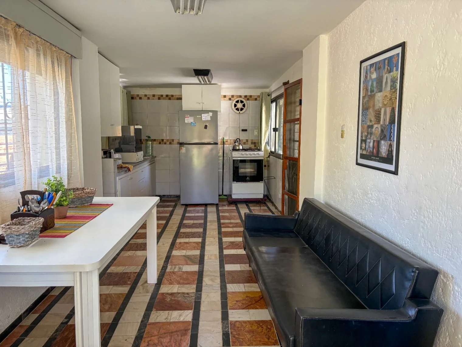 Casa en venta c/ cochera en Playa Hermosa - Imagen 3