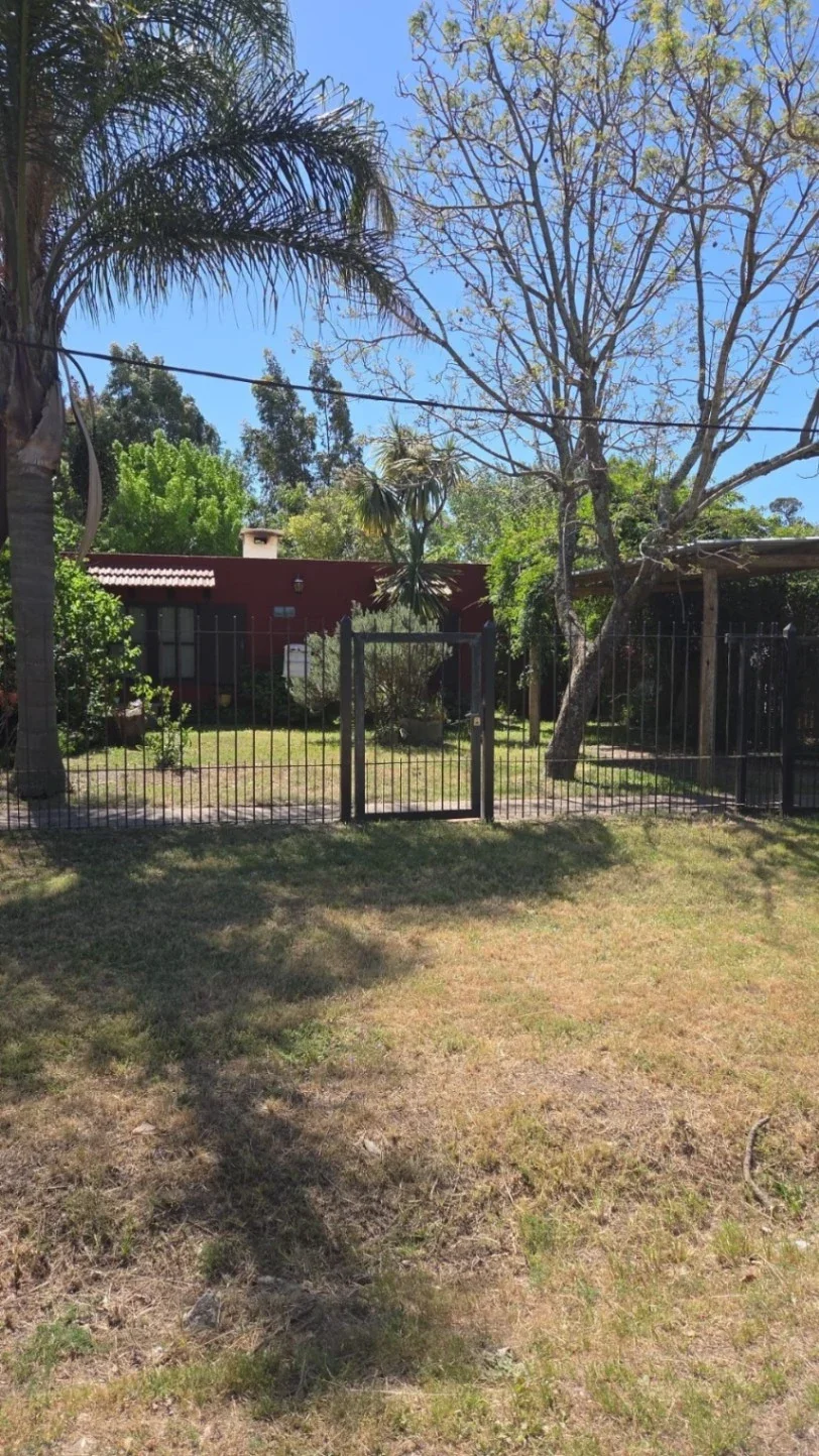 Casa en venta de 2 dormitorios c/ cochera en Las Toscas - Imagen 1