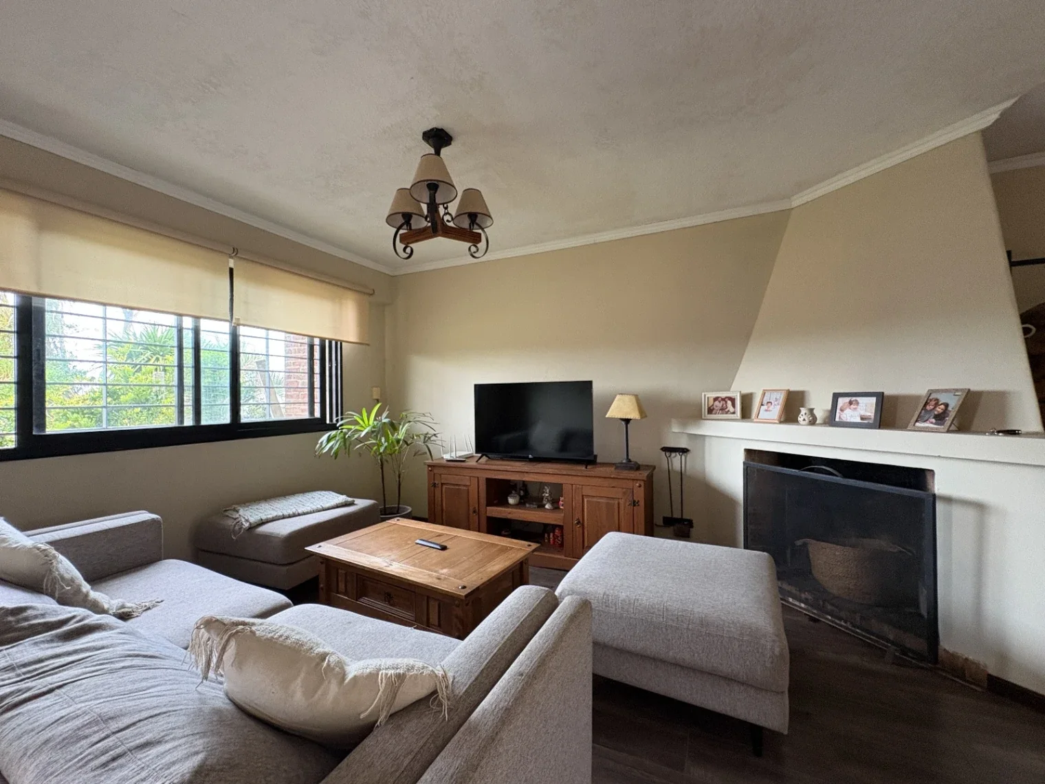 Casa en venta c/ cochera en Solymar - Imagen 3