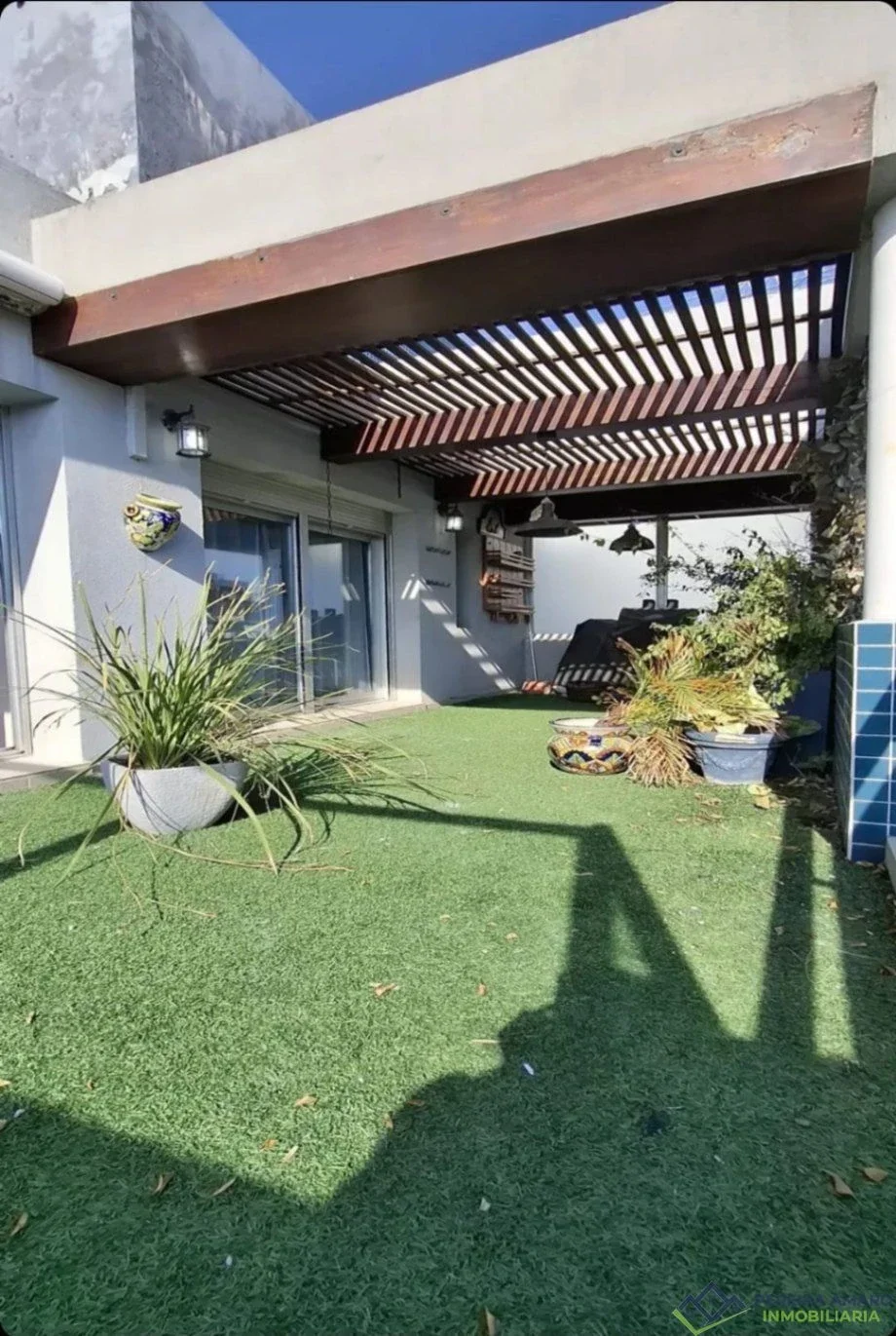 Pereira Amaro Propiedades Exclusivo Penthouse en Alquiler en Punta Carretas 3 Suites, Gran Terraza y Cochera - Imagen 1