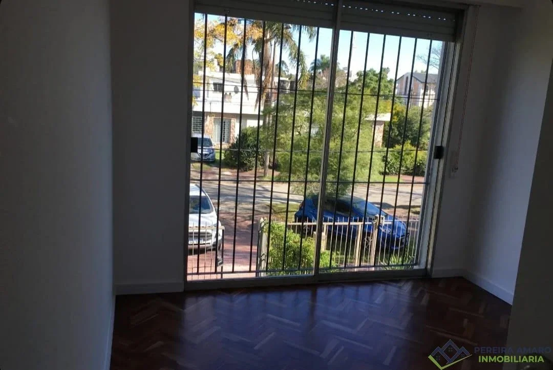 Casa en alquiler c/ cochera en Carrasco - Imagen 4