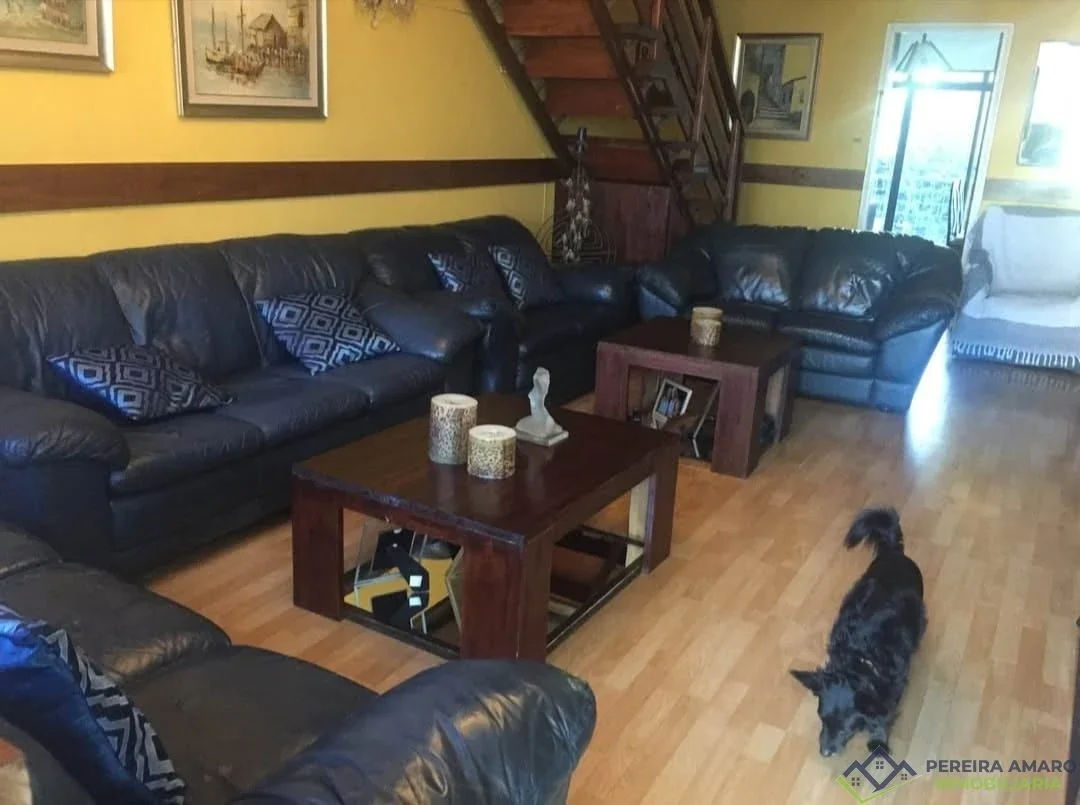 Casa en venta c/ cochera en Malvin - Imagen 1