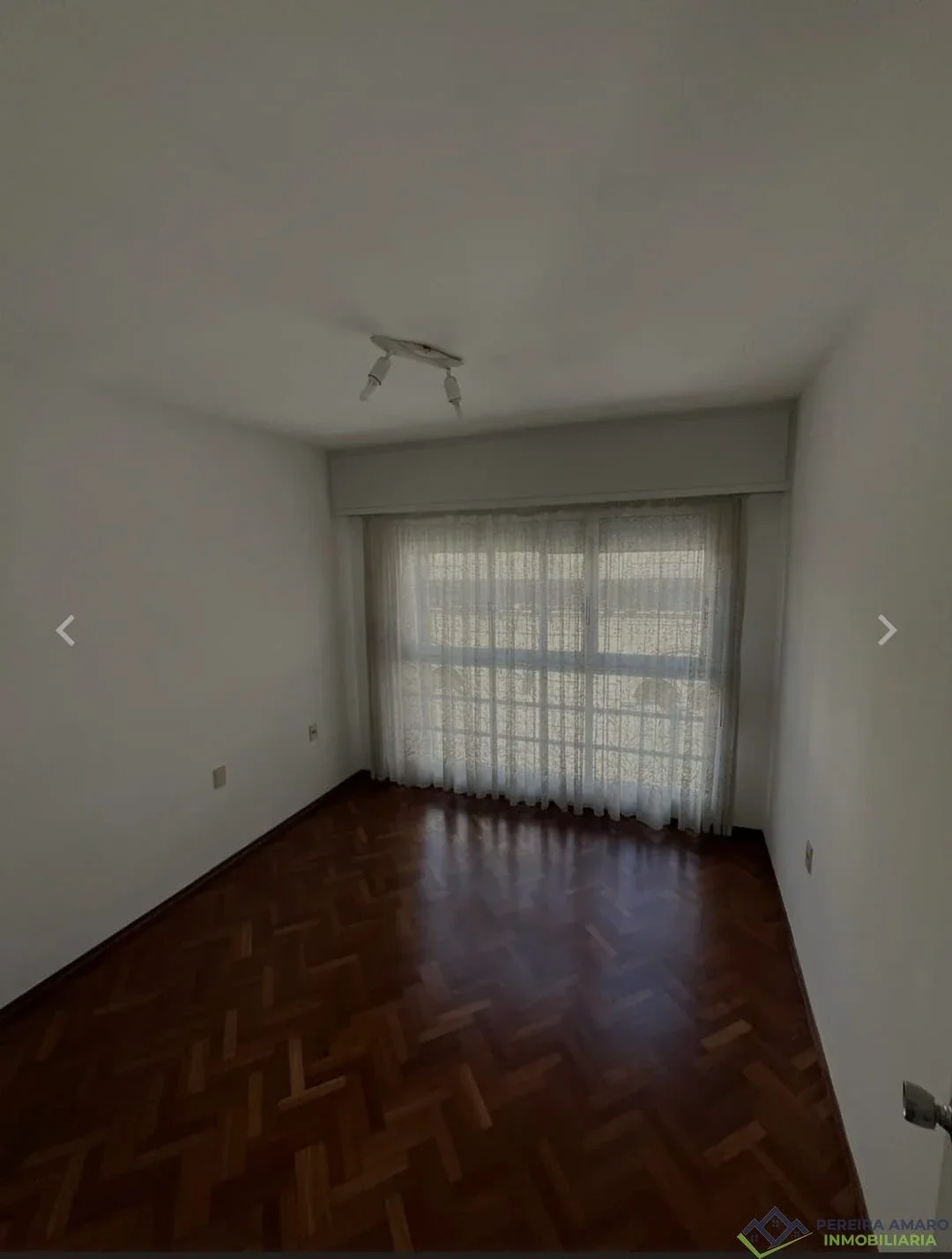 Amplio Apartamento de 2 Dormitorios en Cordón, Muy Luminoso y Excelente Ubicación - Imagen 2