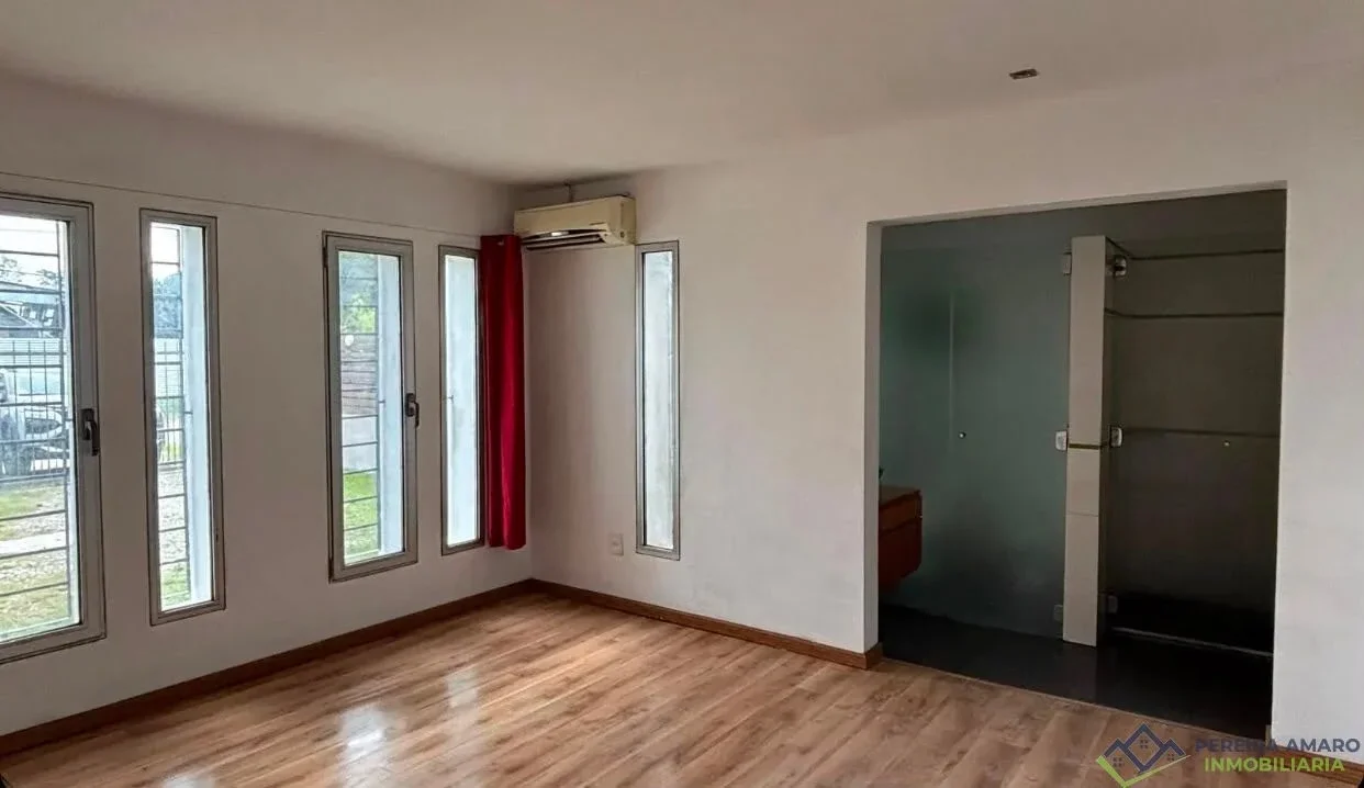 Casa en venta c/ cochera en Lagomar - Imagen 5