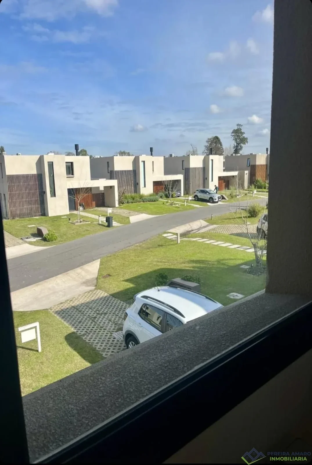 Exclusiva Casa T3+ con Ampliación en Huertas de los Horneros Diseño, Confort y Naturaleza - Imagen 1
