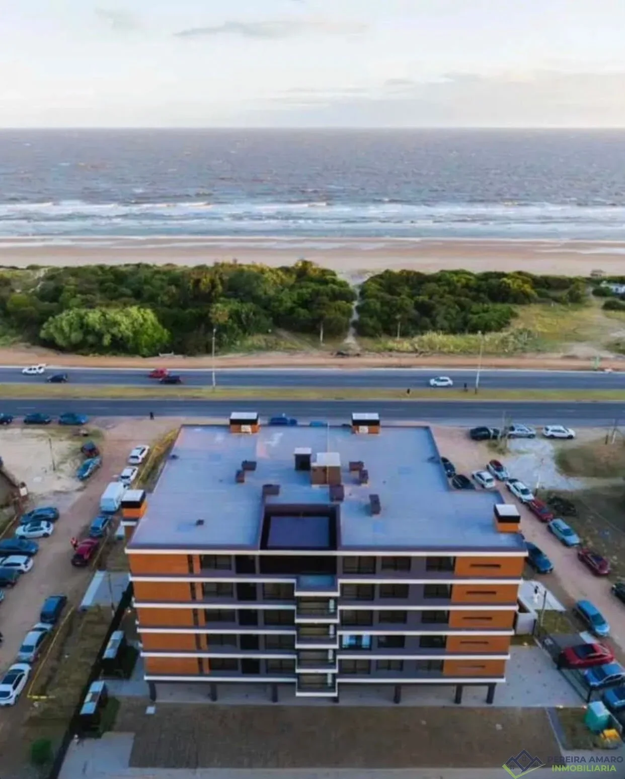 Apartamento en alquiler c/ cochera en Shangrilá - Imagen 3