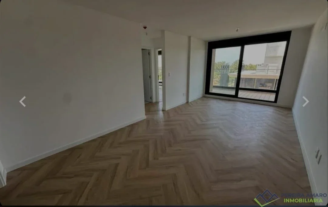 Apartamento en Alquiler sobre la Rambla Barra de Carrasco 2 Dormitorios, Terraza, Garage y Amenities Premium - Imagen 2