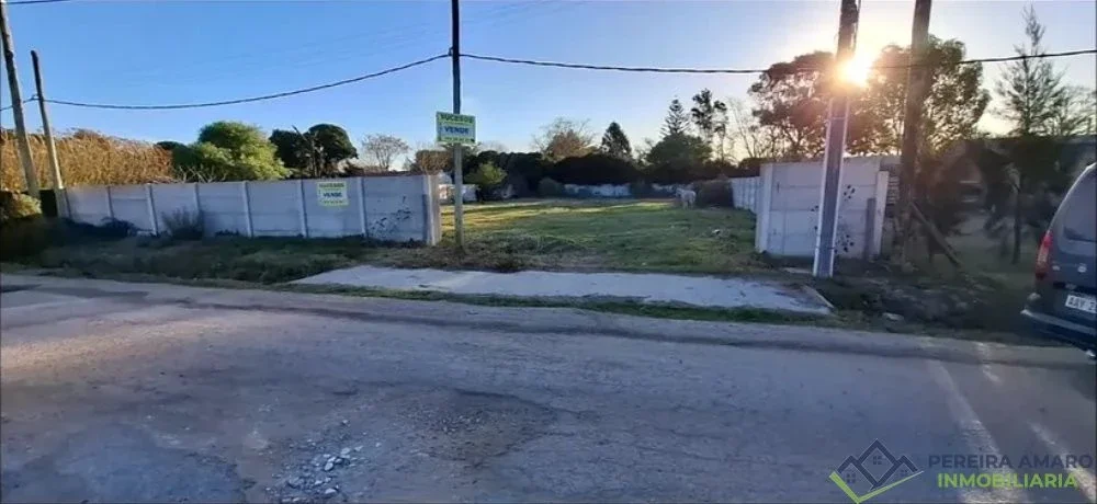 Amplio Terreno en Colonia Nicolich Excelente Ubicación y Gran Potencial de Desarrollo - Imagen 1
