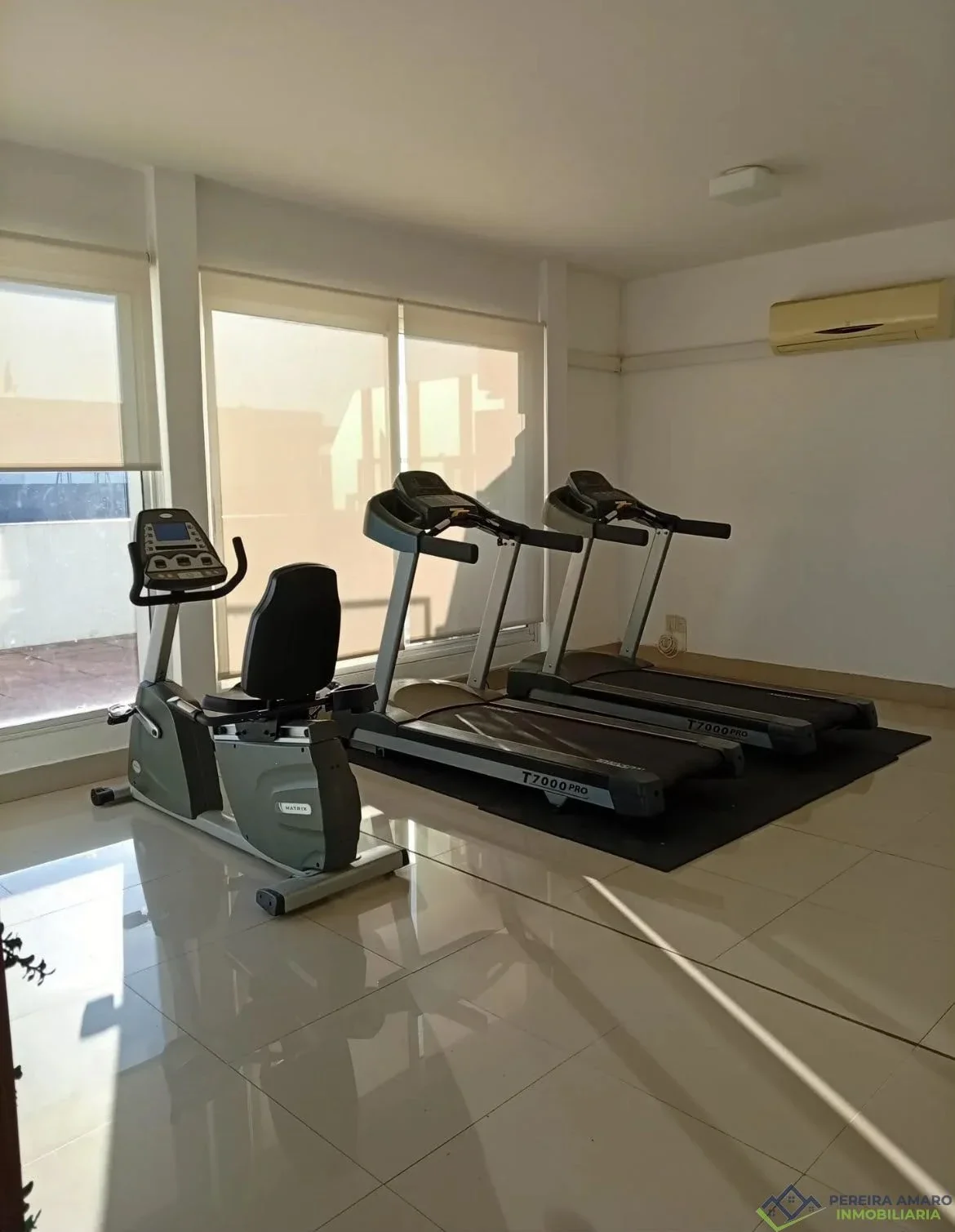 Apartamento en alquiler c/ cochera en La Tahona - Imagen 2
