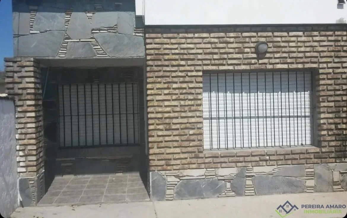 Casa en alquiler c/ cochera en Solymar - Imagen 1