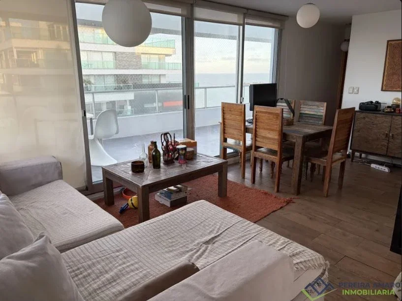 Apartamento en alquiler c/ cochera en Malvin - Imagen 2