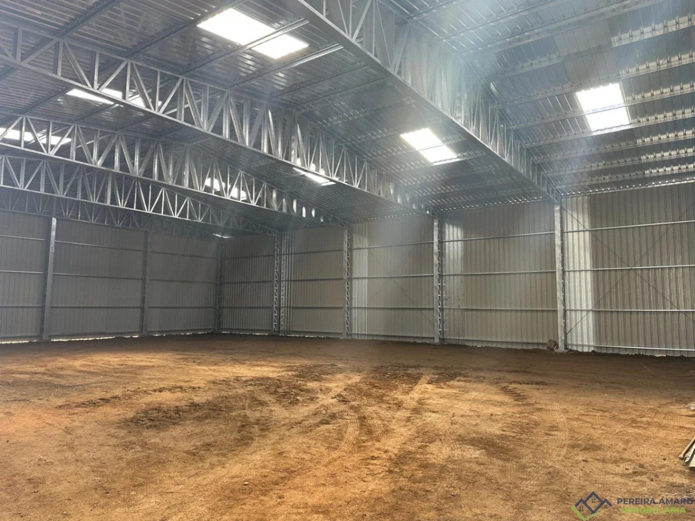 Galpón en venta de 400m² cubiertos con oficina,cocina y baño Excelente espacio para logística,depósito o actividad comercial - Imagen 4