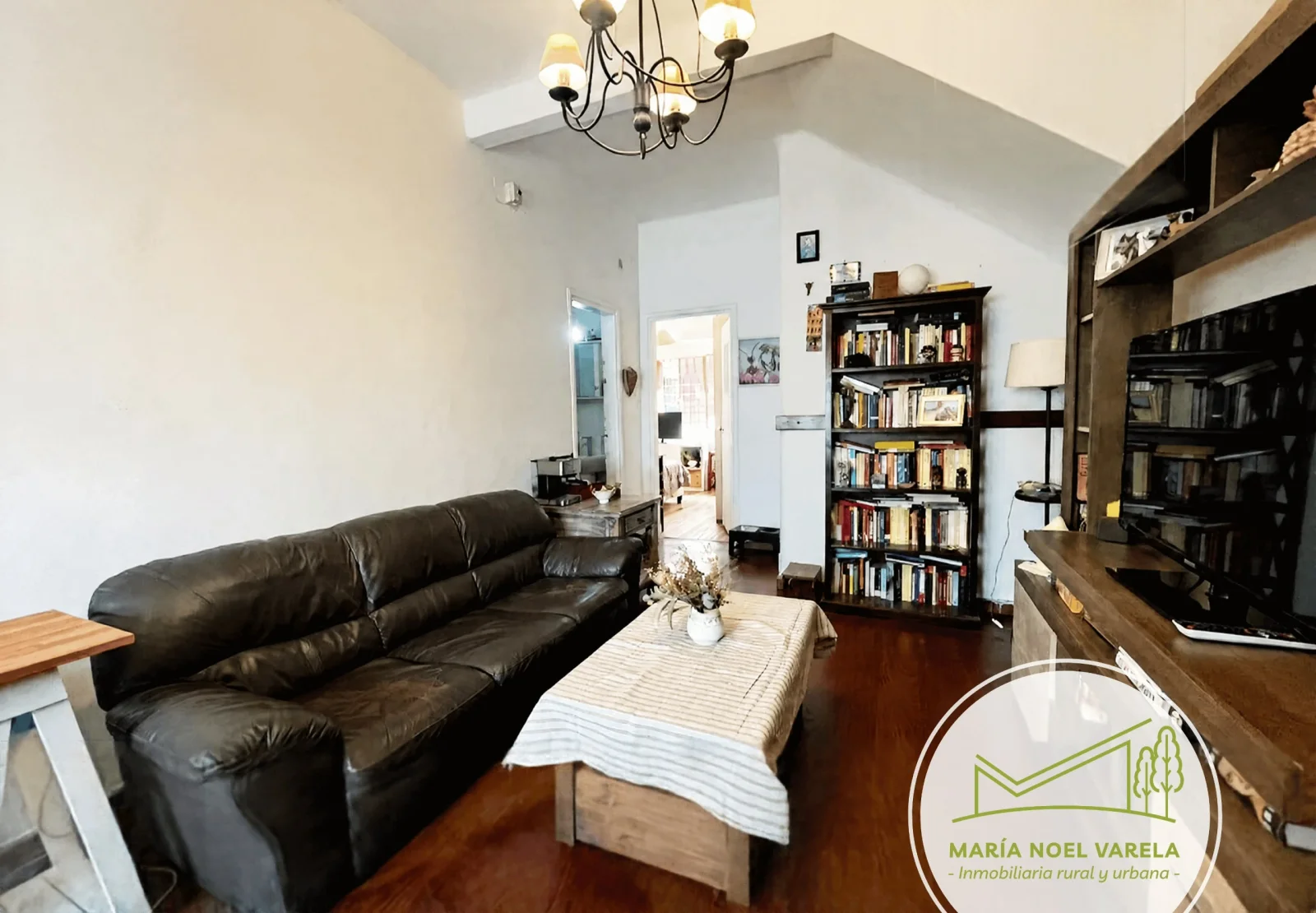 Venta en Pocitos: Cómoda y acogedora casa de 1 dormitorio con patio y parrillero - Imagen 2