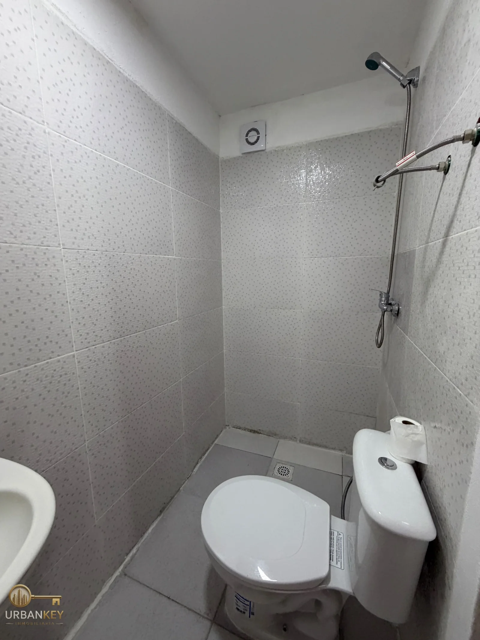 Apartamento en alquiler 2 dormitorios sin gastos comunes con terraza en Maroñas - Imagen 5