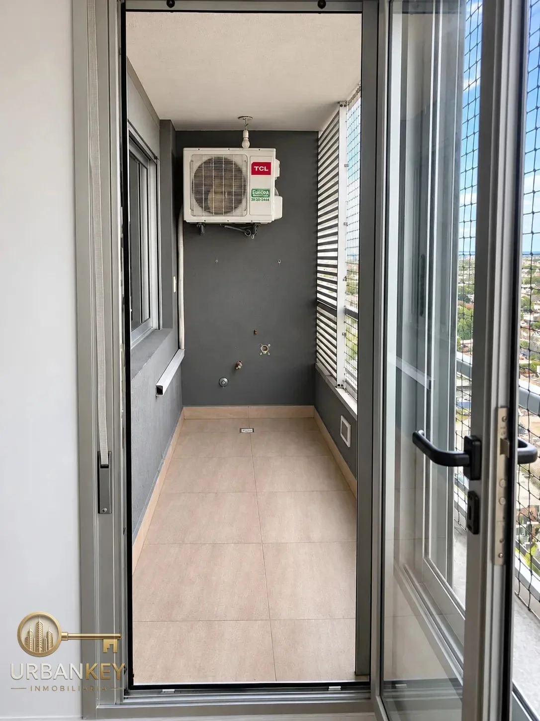ALQUILER APARTAMENTO DE 1 DORMITORIO CON BALCÓN EN CORDÓN – NOSTRUM TOWER - Imagen 5
