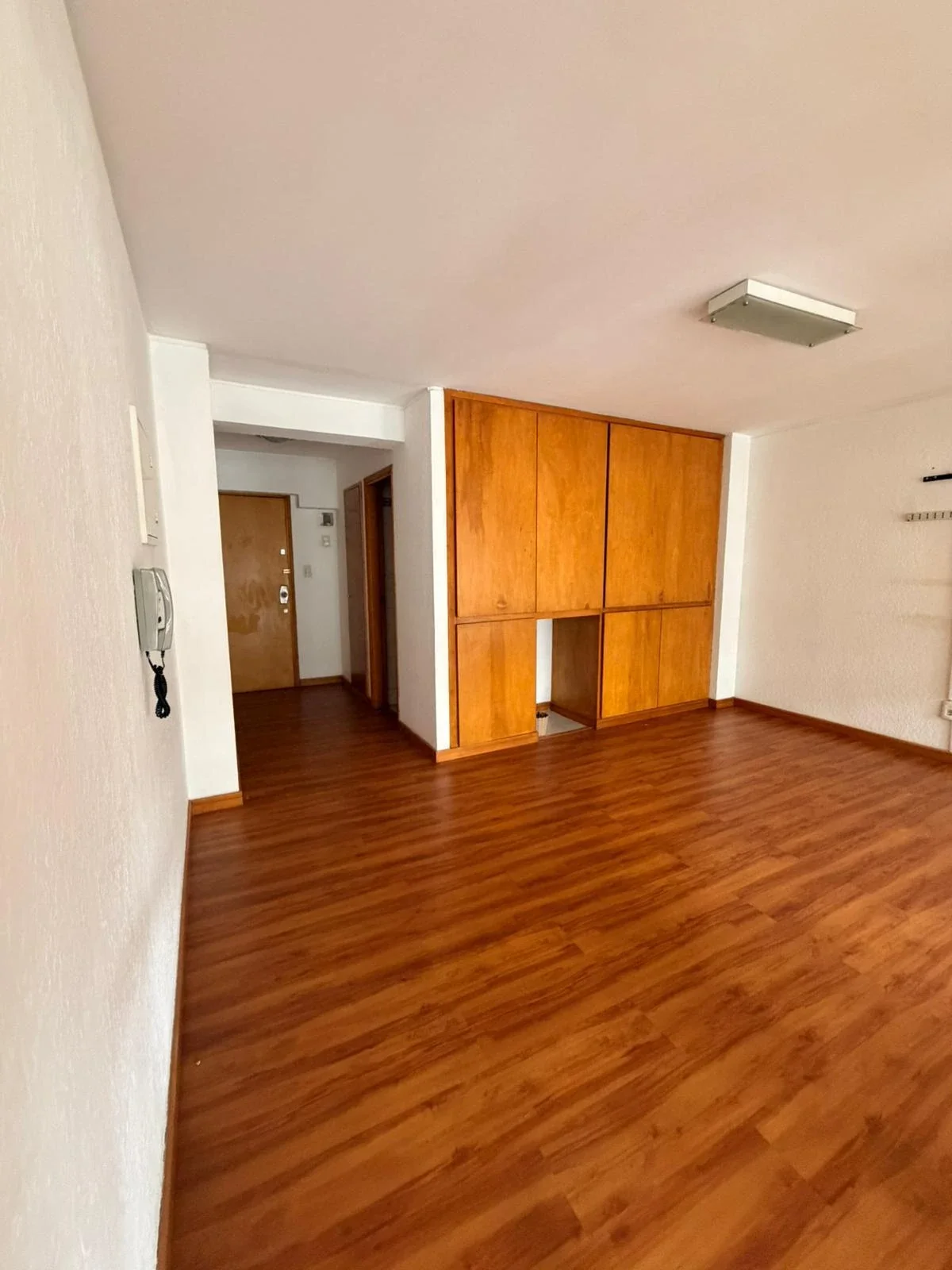 VENTA OFICINA 60m2 2 OFICINAS PRIVADAS + SALA DE REUNIONES - CIUDAD VIEJA - Imagen 3