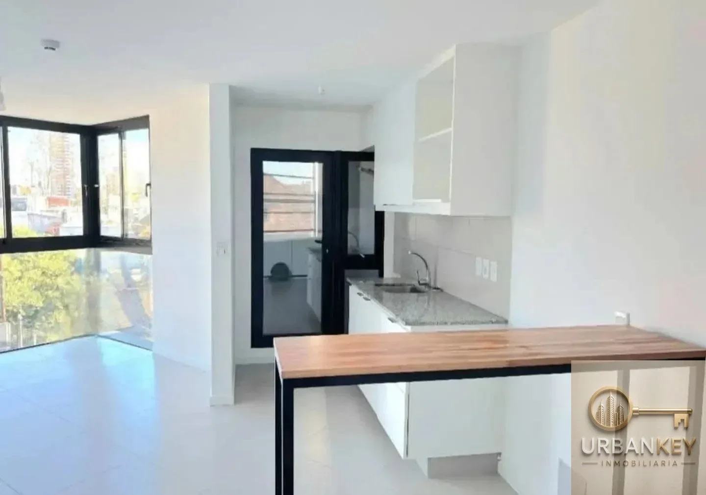 Apartamento en alquiler c/ cochera en La Blanqueada - Imagen 2