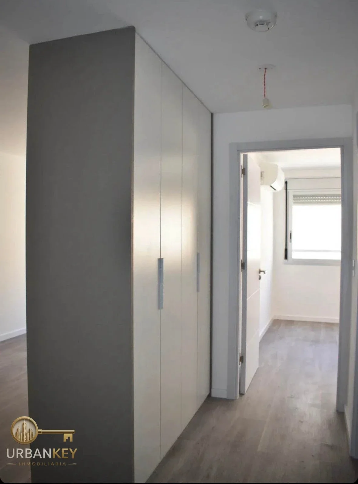 Alquiler de Apartamento de 1 Dormitorio en Barrio Centro - Imagen 5