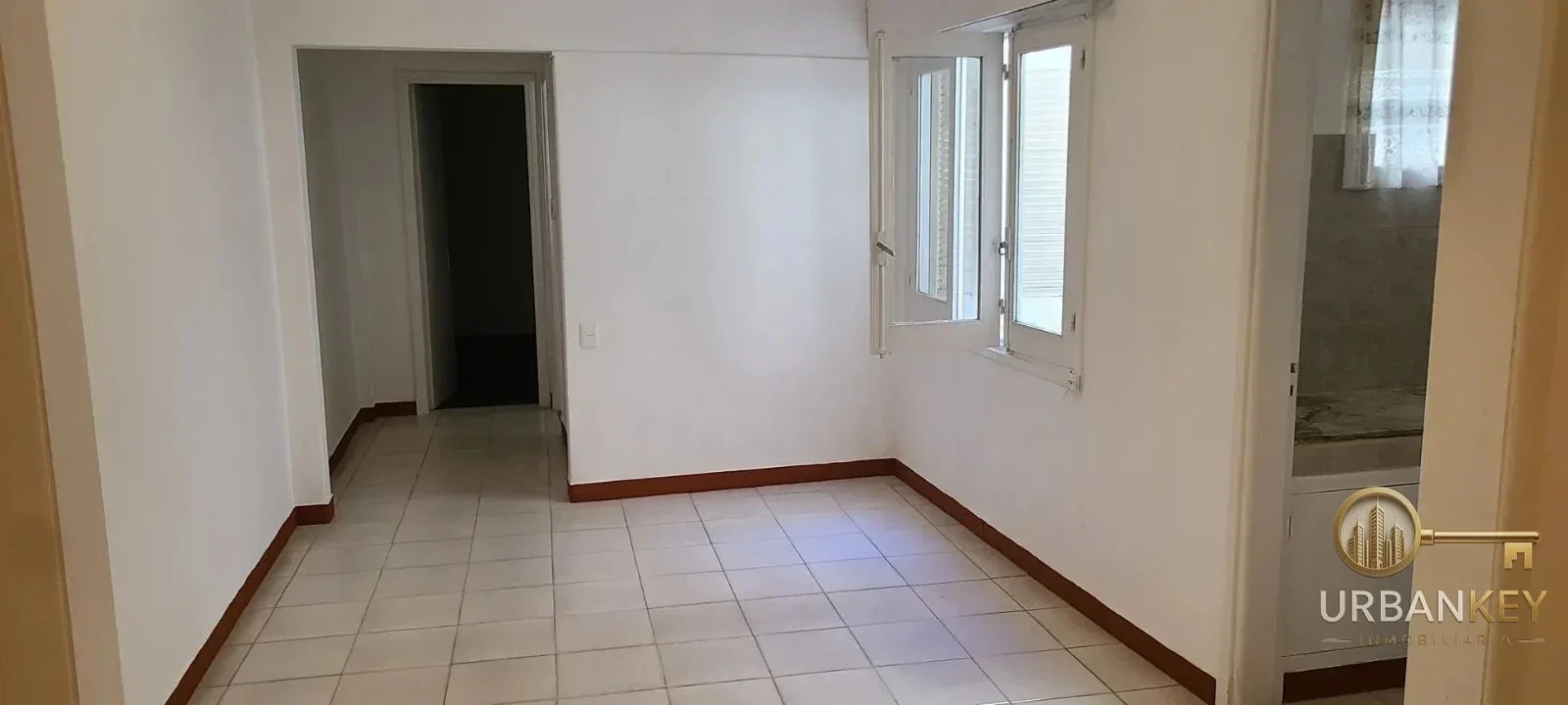 Alquiler apartamento de 1 dormitorio con bajos gastos comunes en Centro / Cordón - Imagen 1