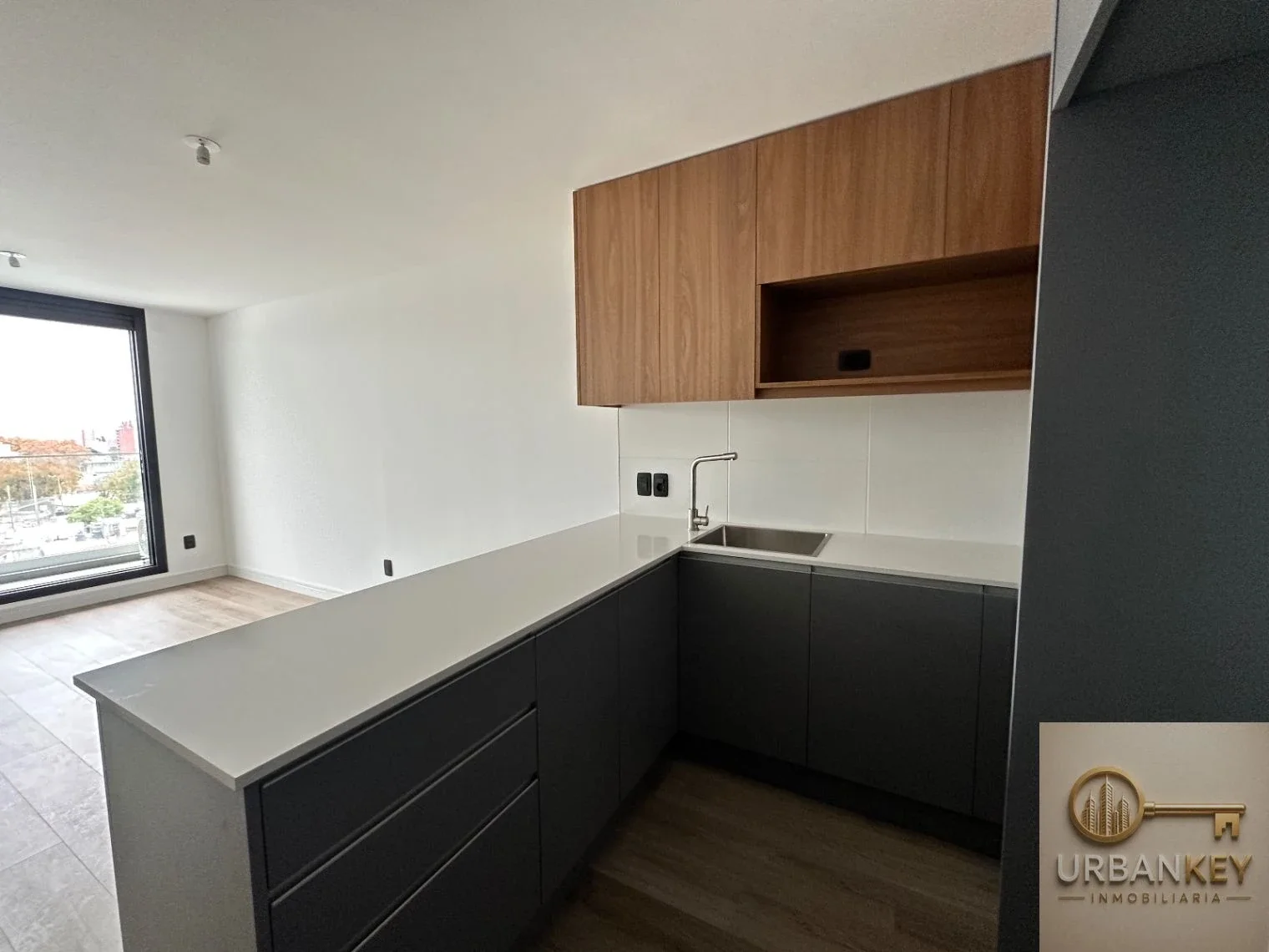 VENTA APARTAMENTO 1 DORMITORIO  Y TERRAZA EN LA BLANQUEADA ESTRENA YA - Imagen 4