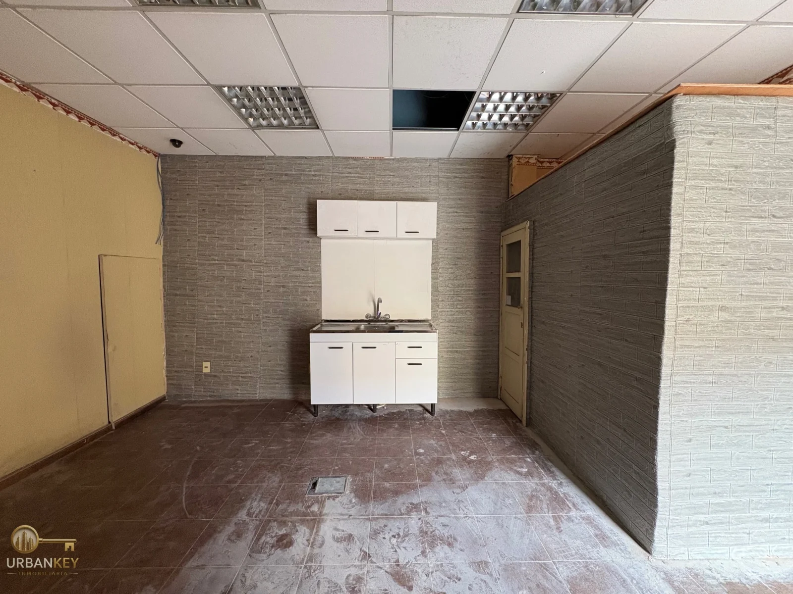 ALQUILER MONOAMBIENTE EN CIUDAD VIEJA PROXIMO A PUERTO SIN GASTOS COMUNES - Imagen 5
