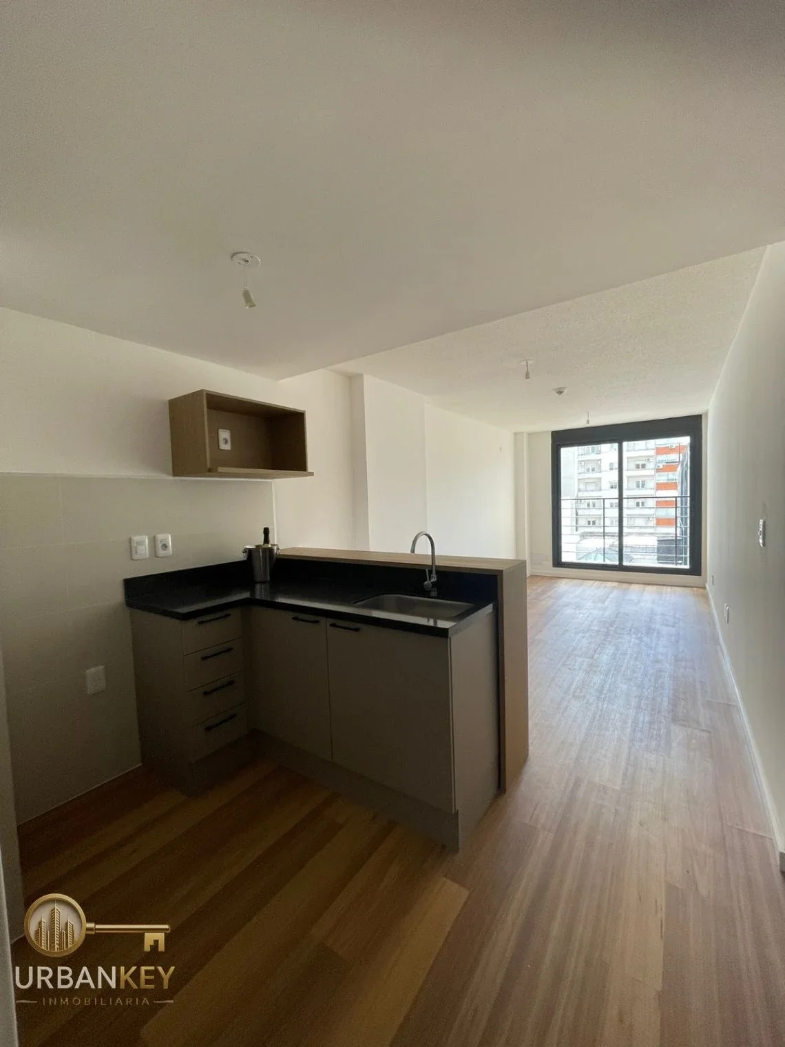 ALQUILER APARTAMENTO 2 DORMITORIOS CON GARAGE TERRAZA AMENITIES EN CORDON - Imagen 3