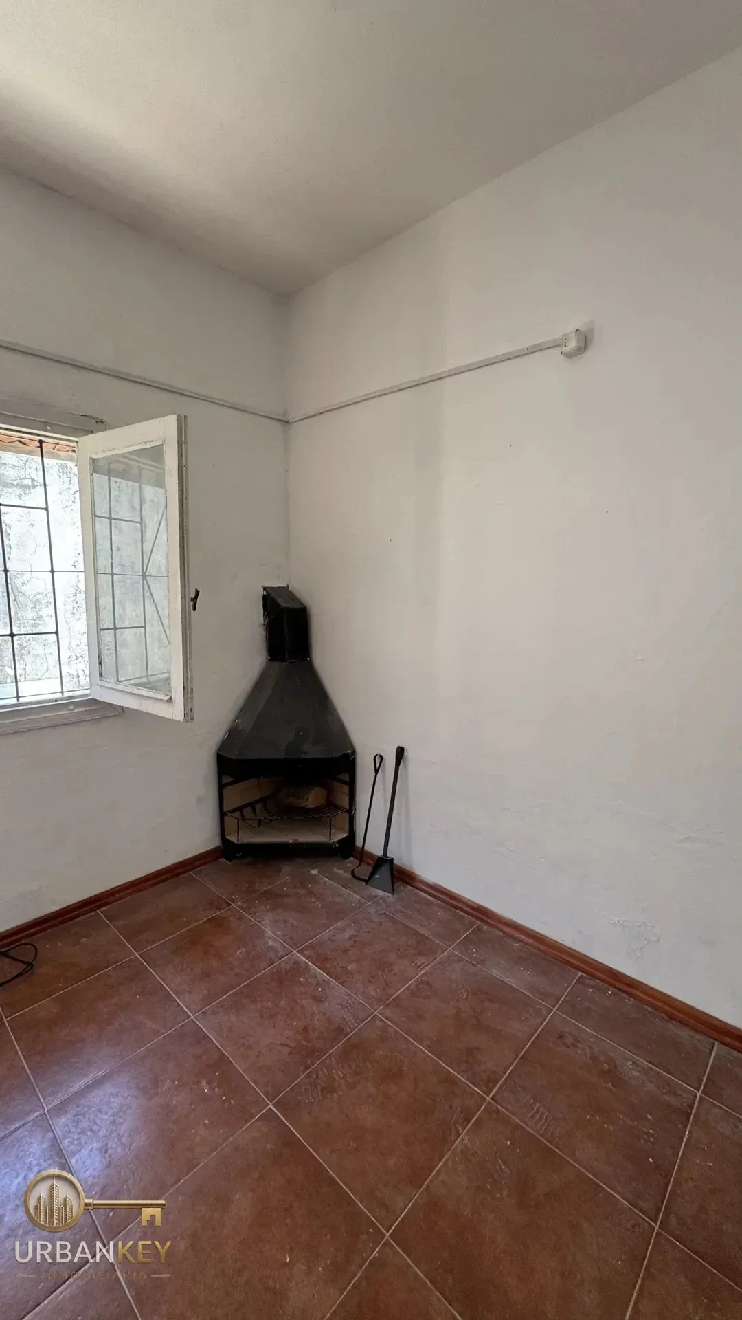 Alquiler apartamento 1 dormitorio sin gastos comunes sobre Av Gral Rivera Buceo - Imagen 1