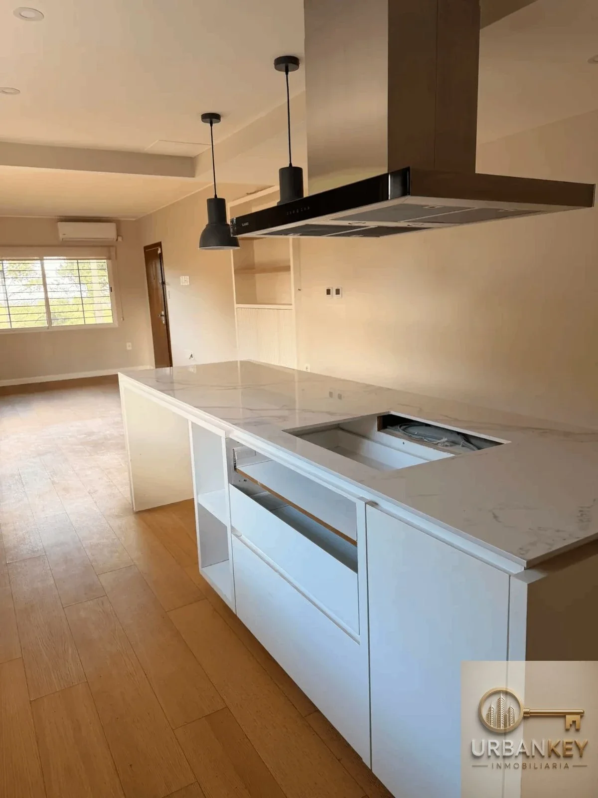 ALQUILER APARTAMENTO 3 DORMITORIOS 2 BAÑOS GARAGE EN PUNTA GORDA - Imagen 3