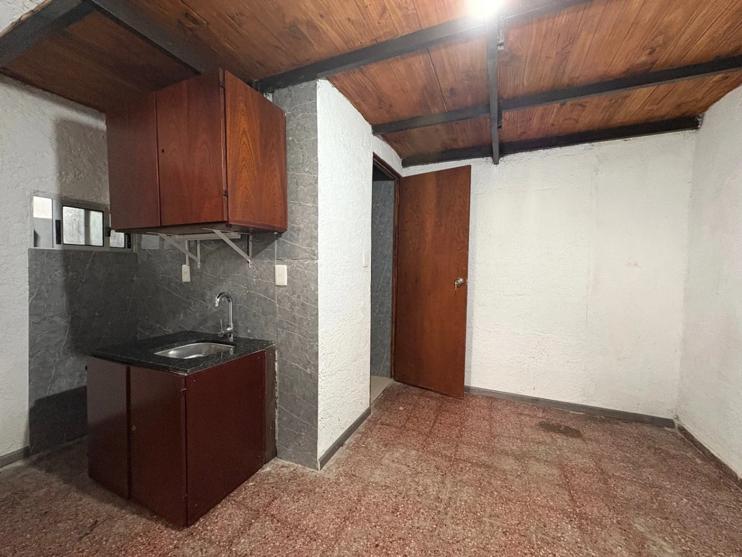 ALQUILER APARTAMENTO 1 DORMITORIO TIPO LOFT EN CORDON TRES CRUCES WIFI INCLUIDO - Imagen 4