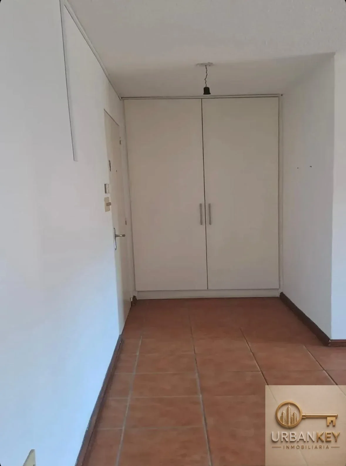 Apartamento en alquiler de 2 dormitorios en Centro - Imagen 4