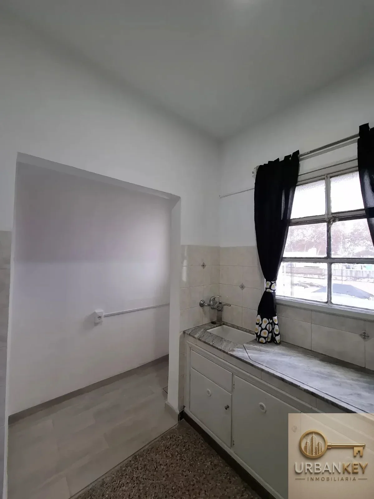 Apartamento en alquiler 1 dormitorio sobre Avenida Gral Flores en La Figurita - Imagen 4