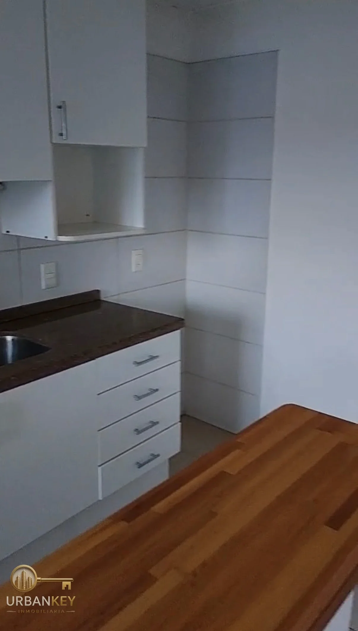 Alquiler apartamento de 1 dormitorio, segundo piso por escalera - Brazo Oriental - Imagen 4