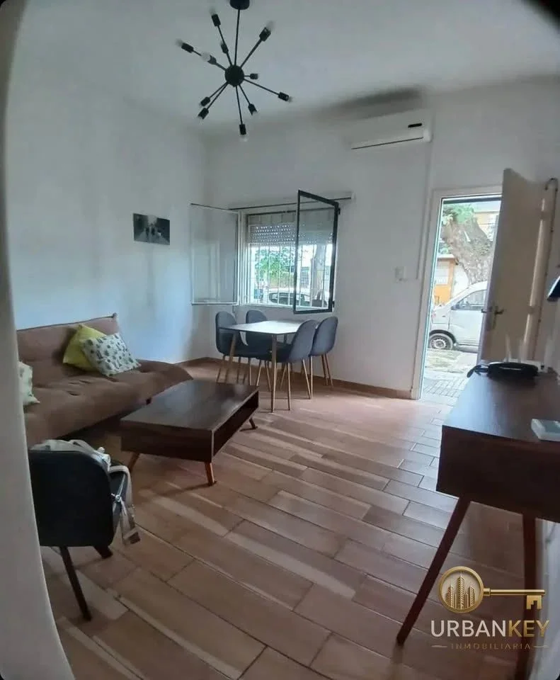 ALQUILER APARTAMENTO TIPO CASA 1 DORMITORIO SIN G. COMUNES PATIO - AIRES PUROS - Imagen 1
