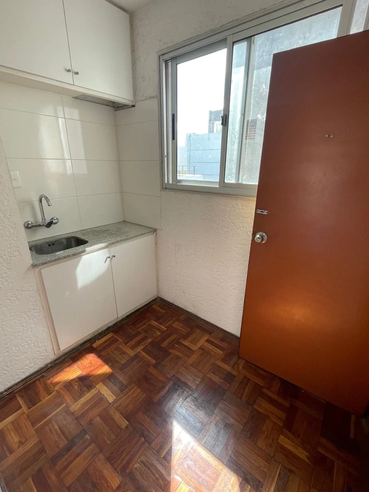 Monoambiente en alquiler con 30m3 piso 3 - Centro - Imagen 3