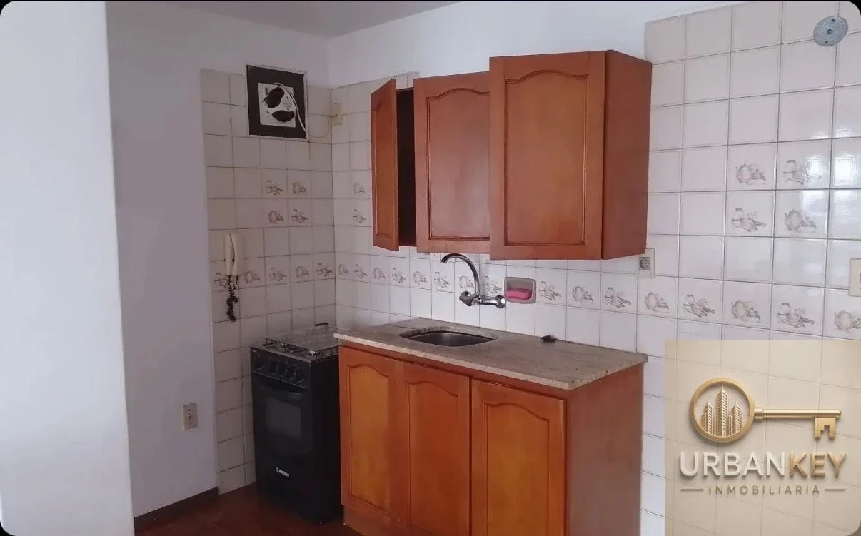 Apartamento en alquiler en Centro - Imagen 1