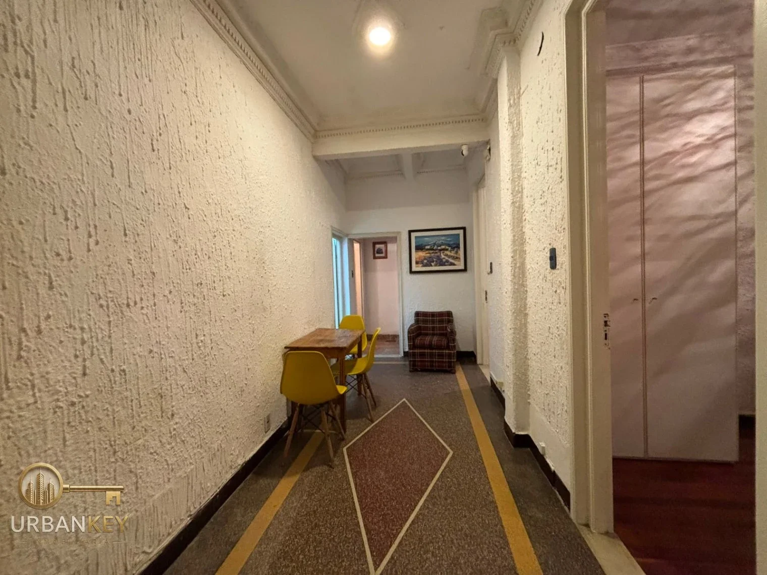 Venta de apartamento de 3 dormitorios con entrada independiente en Cordón Sur - Imagen 2