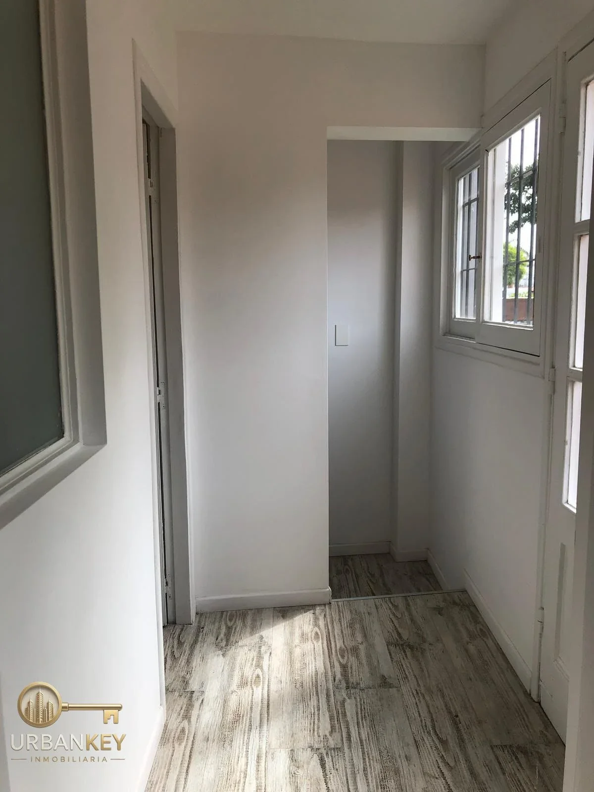 ALQUILER APARTAMENTO CASITA 1 DORMITORIO VESTIDOR  Y PATIO EN PUNTA GORDA - Imagen 4