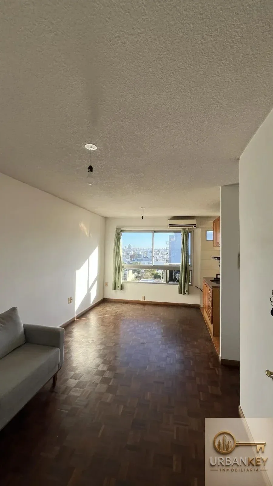 Apartamento en alquiler de 1 dormitorio y garage sobre 26 de Marzo en Pocitos - Imagen 1