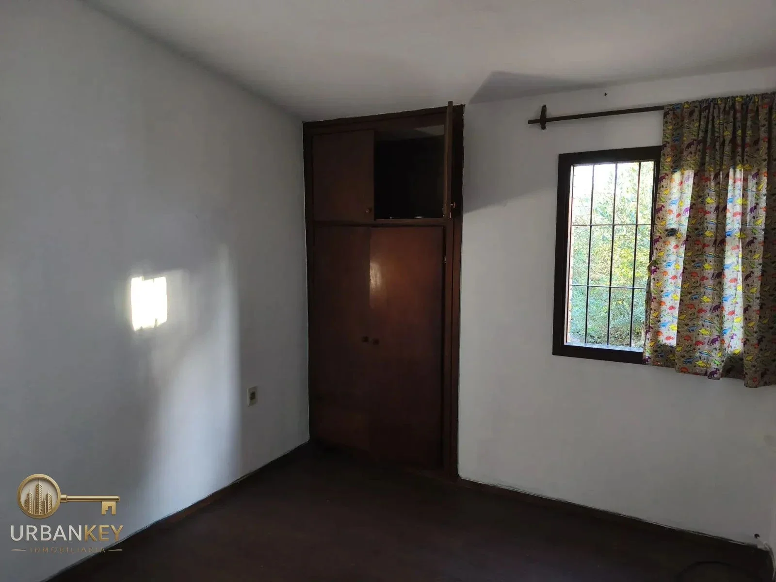CASA EN ALQUILER 4 DORMITORIOS Y 2 BAÑOS CON COCHERA EN LAGOMAR SUR - Imagen 5