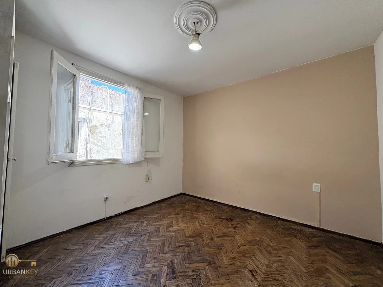 ALQUILER APARTAMENTO 1 DORMITORIO EN BUCEO BAJOS GASTOS COMUNES A MTS DE RAMBLA - Imagen 2