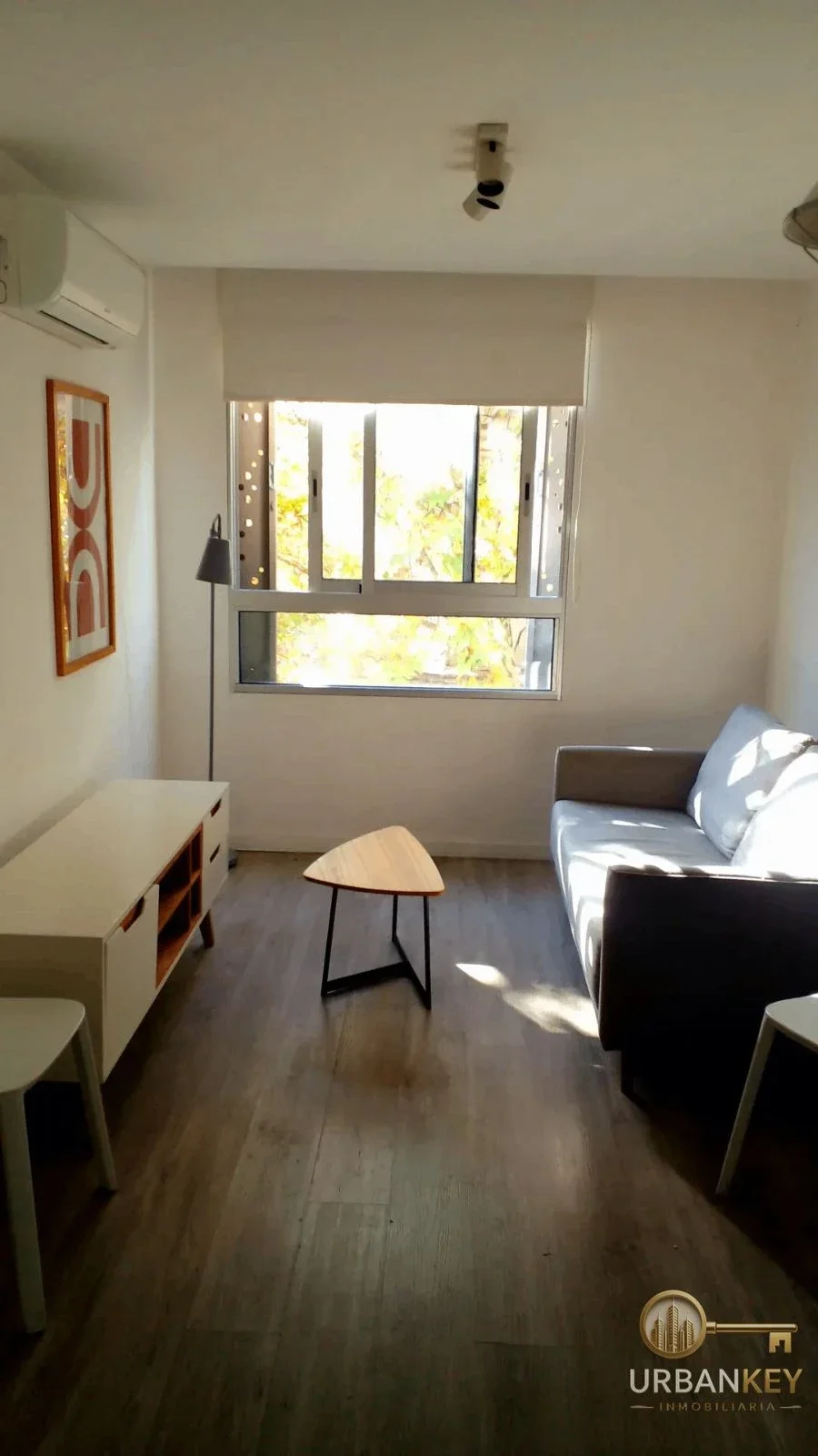 ALQUILER APARTAMENTO 1 DORMITORIO EQUIPADO AMOBLADO EN CENTRO DE MONTEVIDEO - Imagen 1
