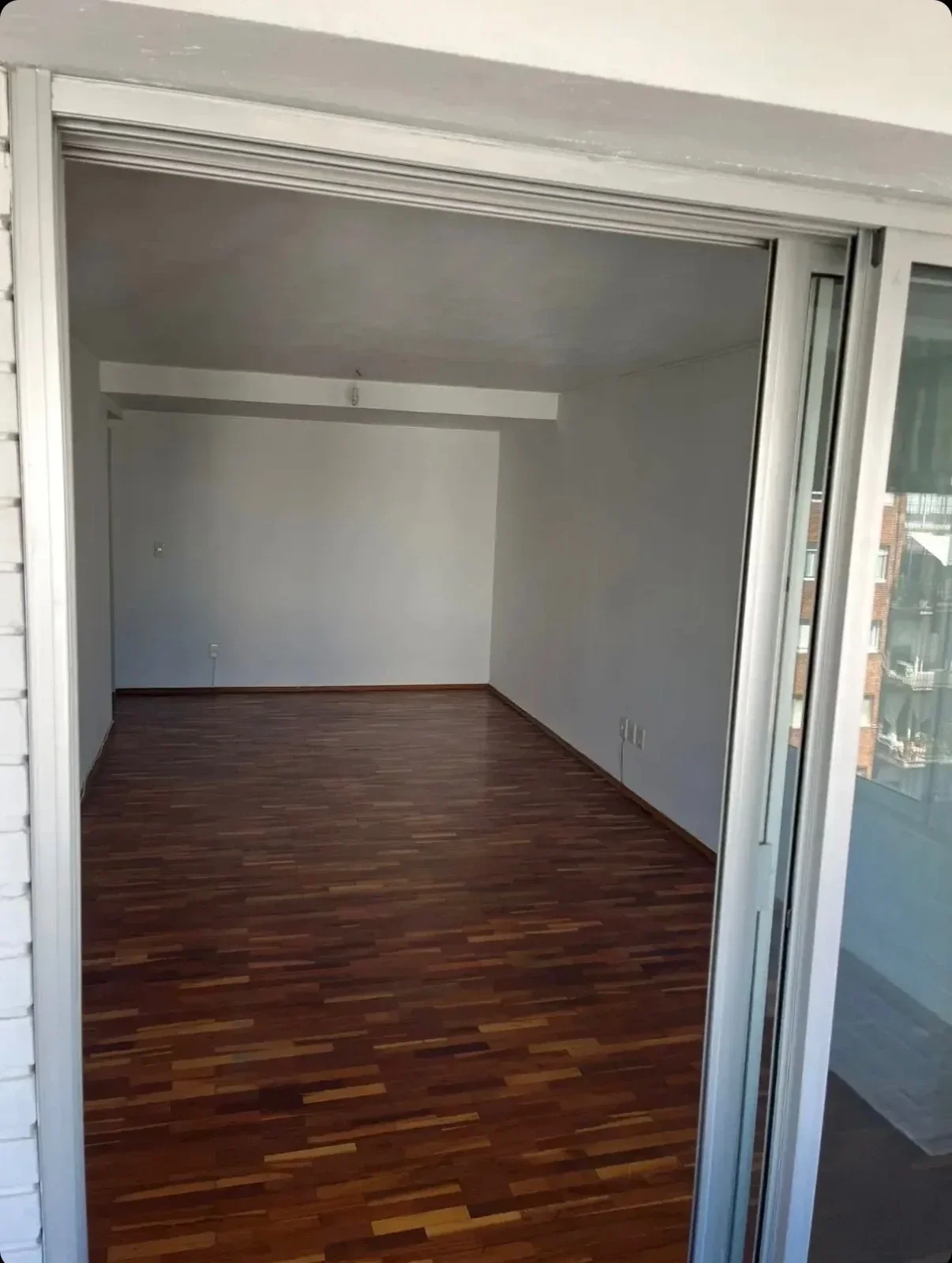 Alquiler apartamento 2 dormitorios 2 baños sobre 21 De Setiembre Punta Carretas - Imagen 4
