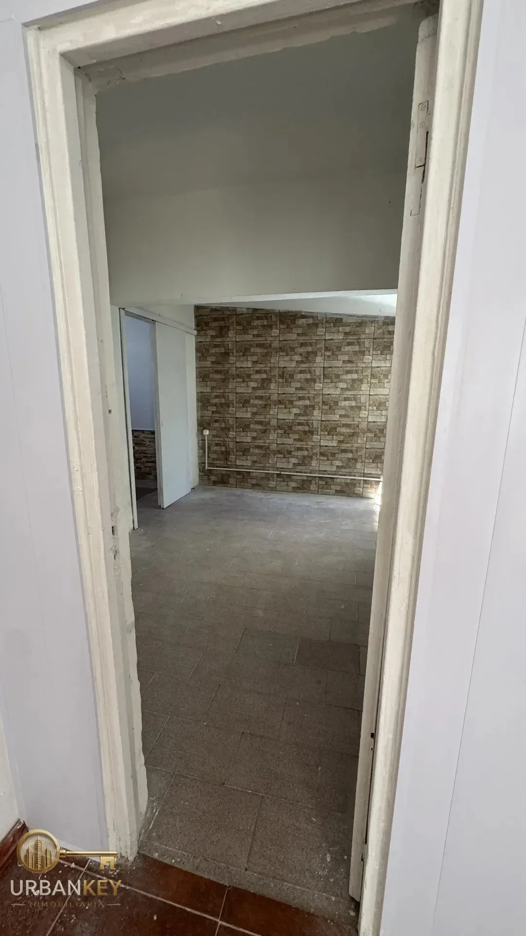 Alquiler apartamento 1 dormitorio sin gastos comunes sobre Av Gral Rivera Buceo - Imagen 4