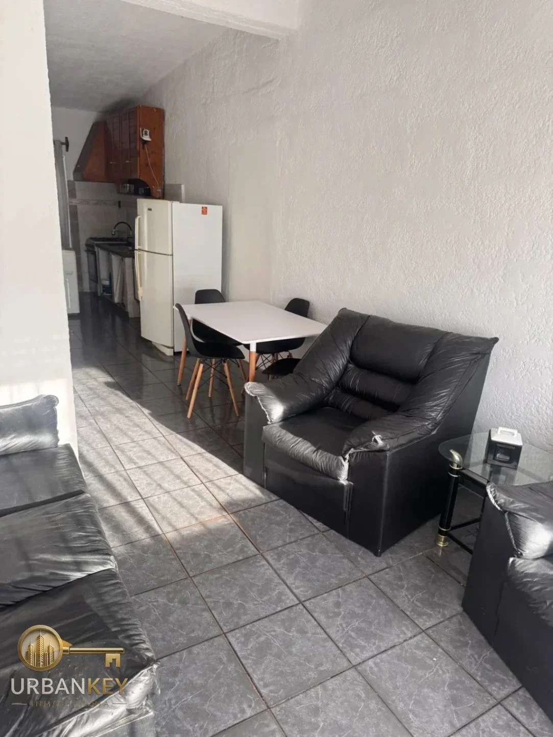 Apartamento en alquiler 1 dormitorio y cochera en Solymar Sur - Imagen 2