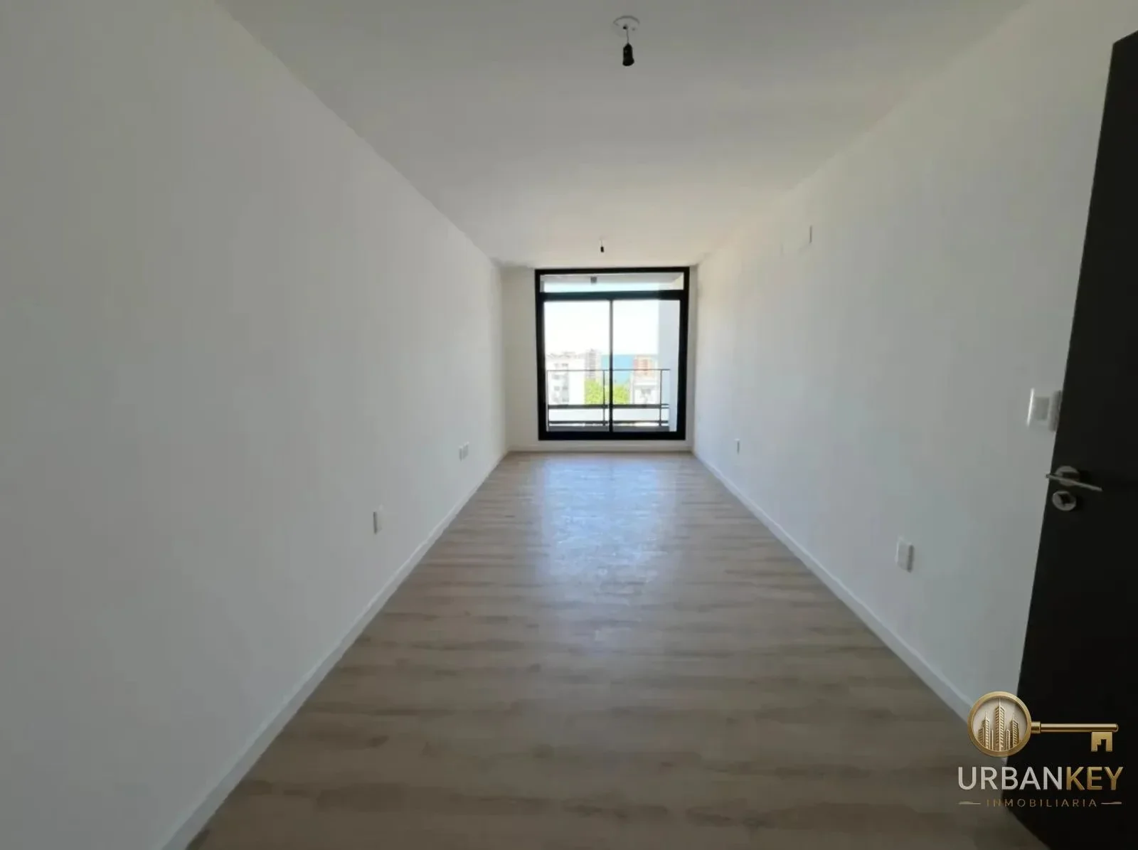 Apartamento en alquiler 2 dormitorios sobre calle Soriano en Centro - Imagen 4