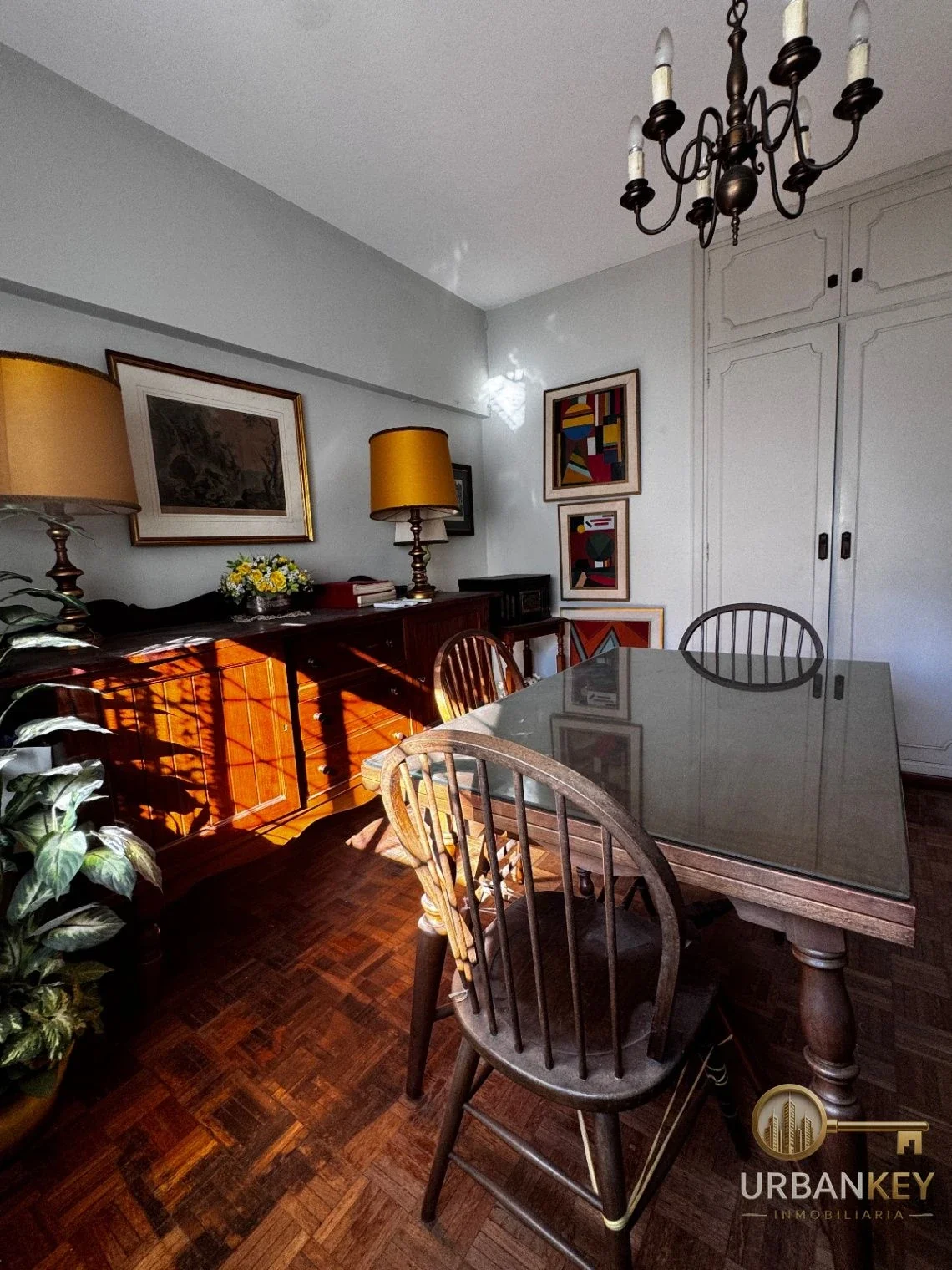 Apartamento en venta c/ cochera en Punta Carretas - Imagen 1